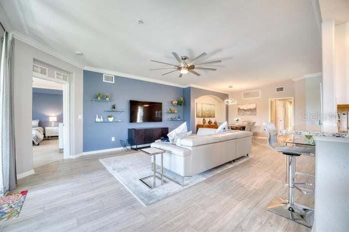 COACH HOMES I AT LAKEWOOD NATIONAL PH 4 - Residential Lease
