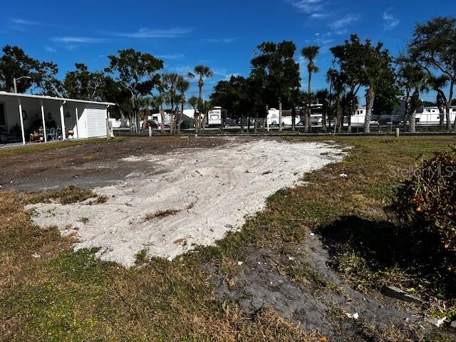 CHATEAU VILLAGE CO-OP - Land