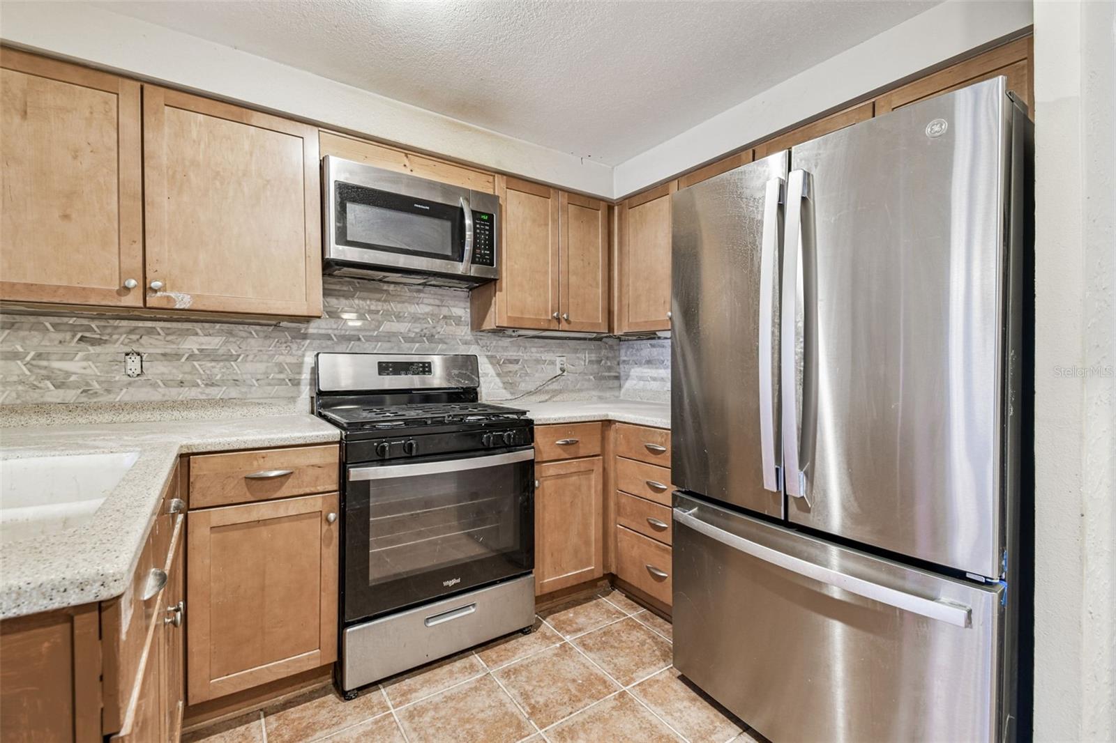 IVELMAR ESTATES ADD - Residential