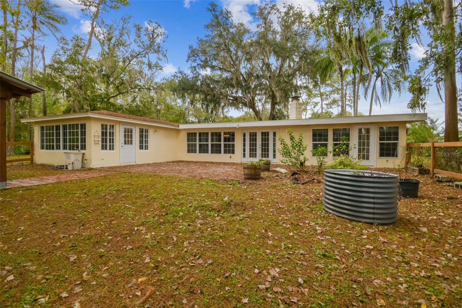 IVELMAR ESTATES ADD - Residential