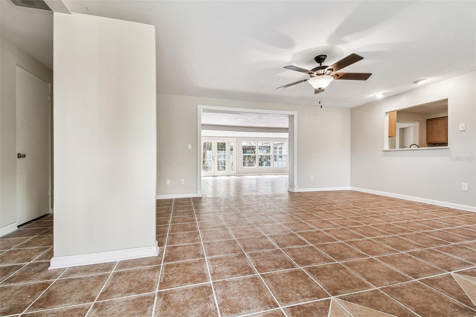 IVELMAR ESTATES ADD - Residential