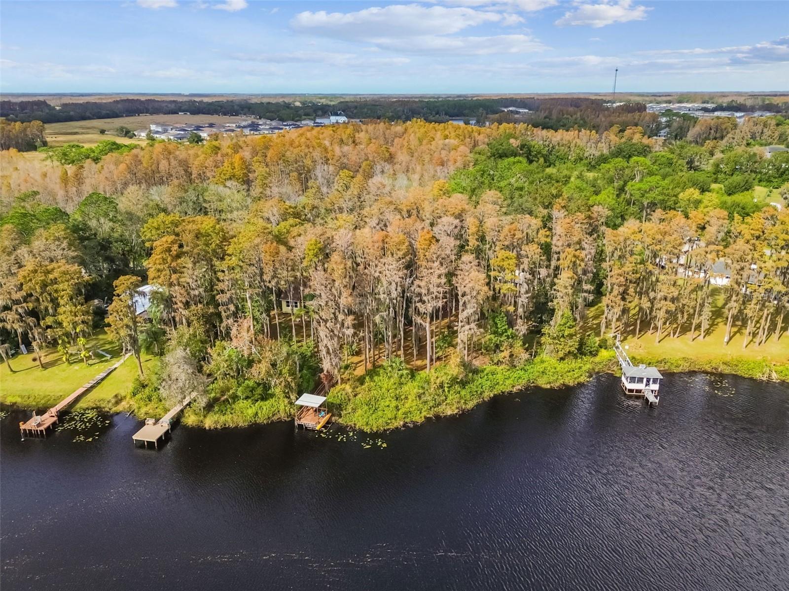 IVELMAR ESTATES ADD - Residential