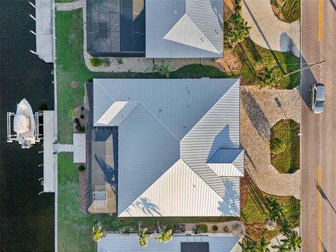 A home in PUNTA GORDA