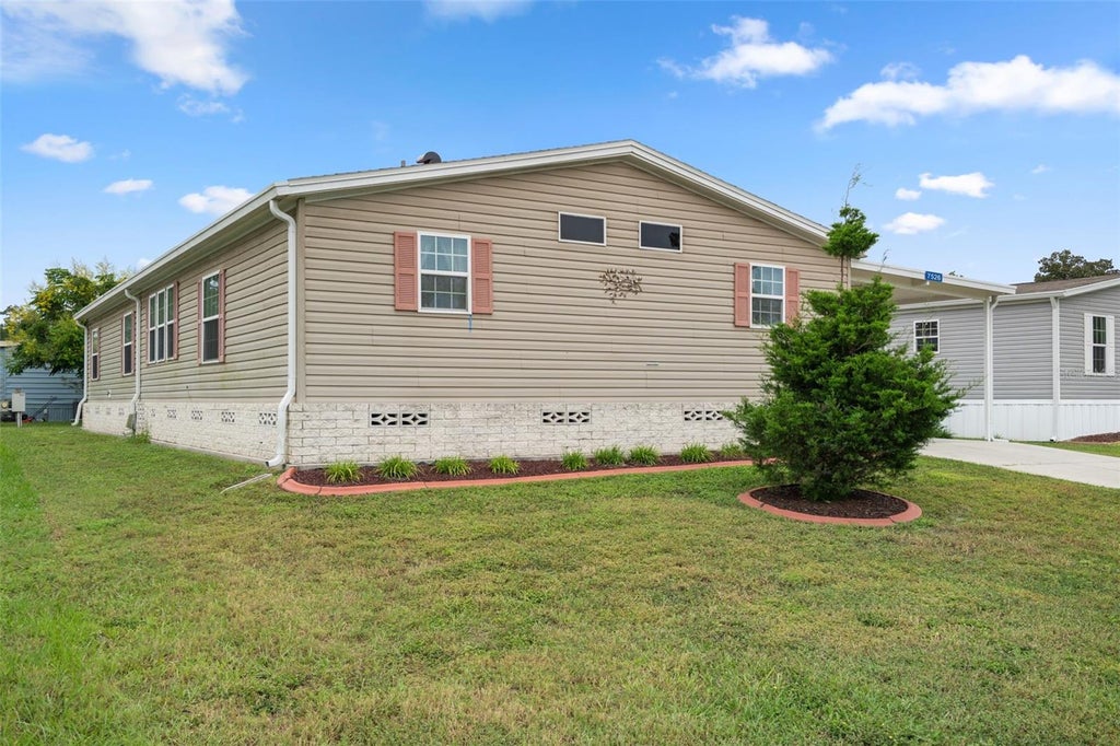 Photo of 7526 Fairlane Avenue, Brooksville, FL 34613 (MLS # TB8555526)