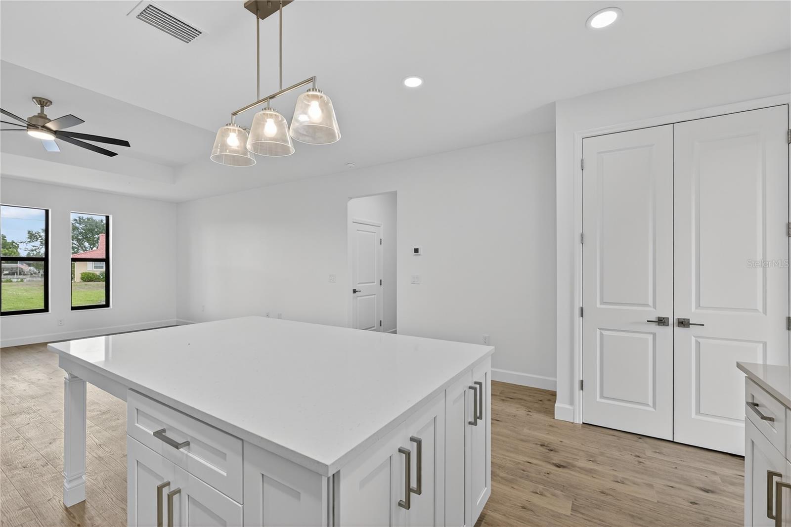 WARM MINERAL SPGS - Residential