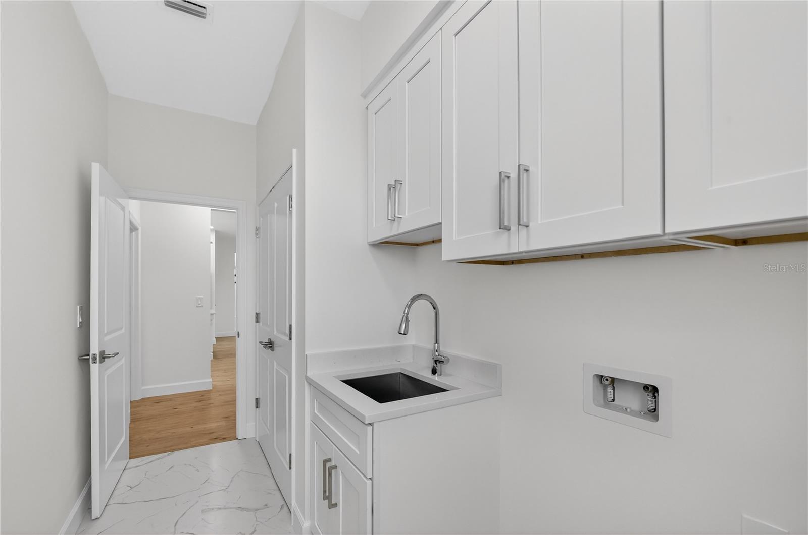 WARM MINERAL SPGS - Residential