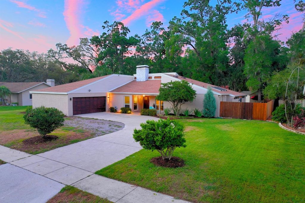 Photo of 3006 Wister Circle, Valrico, FL 33596 (MLS # A4652330)