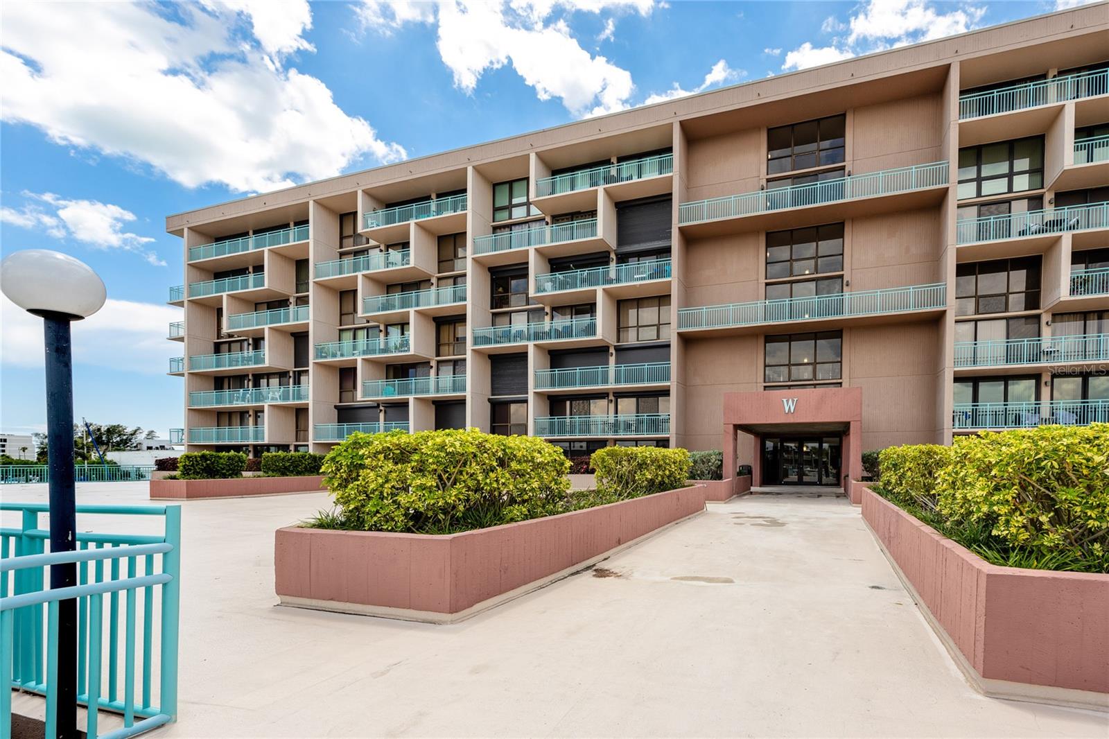 KEY CAPRI CONDO - Residential