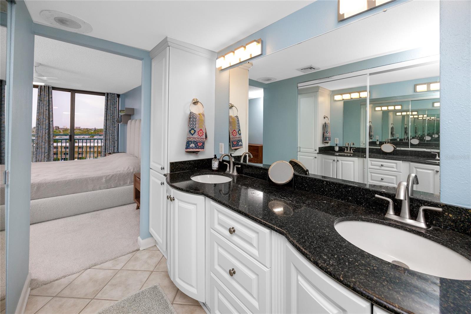 KEY CAPRI CONDO - Residential