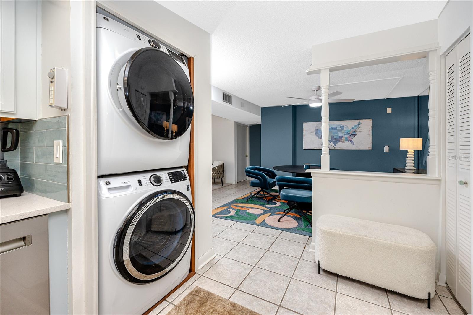 KEY CAPRI CONDO - Residential