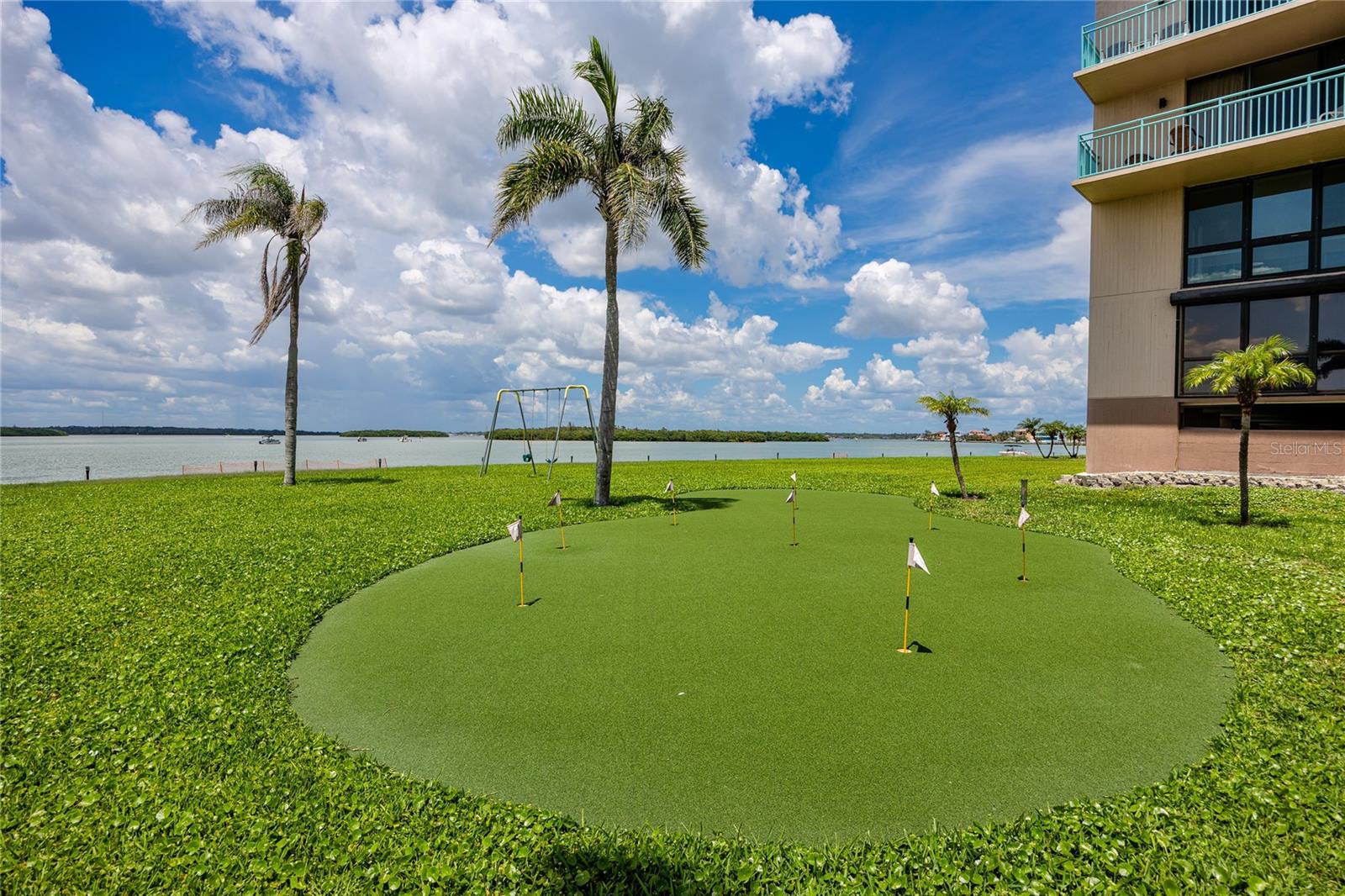 KEY CAPRI CONDO - Residential