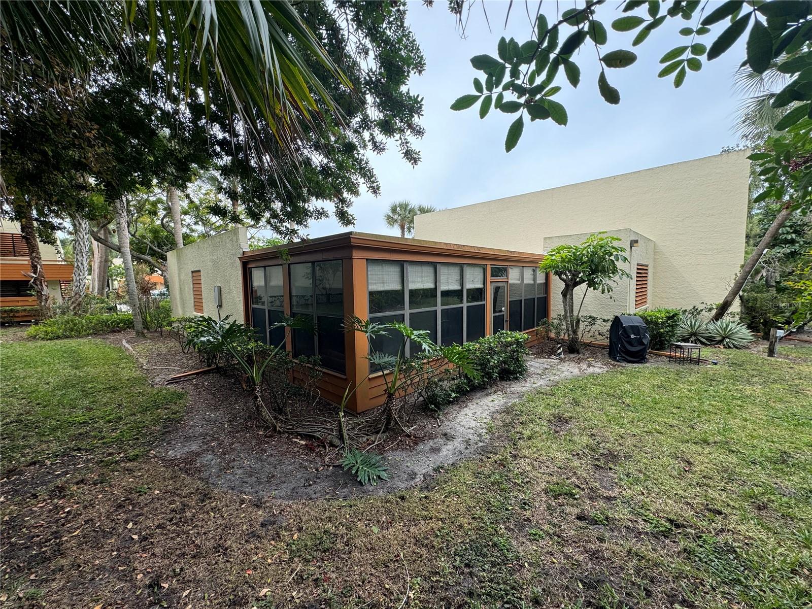 135 WILD PALM DRIVE