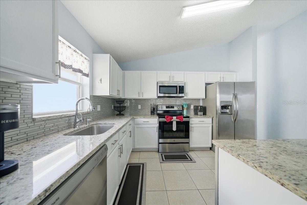 HAMPTON ESTATES - Residential