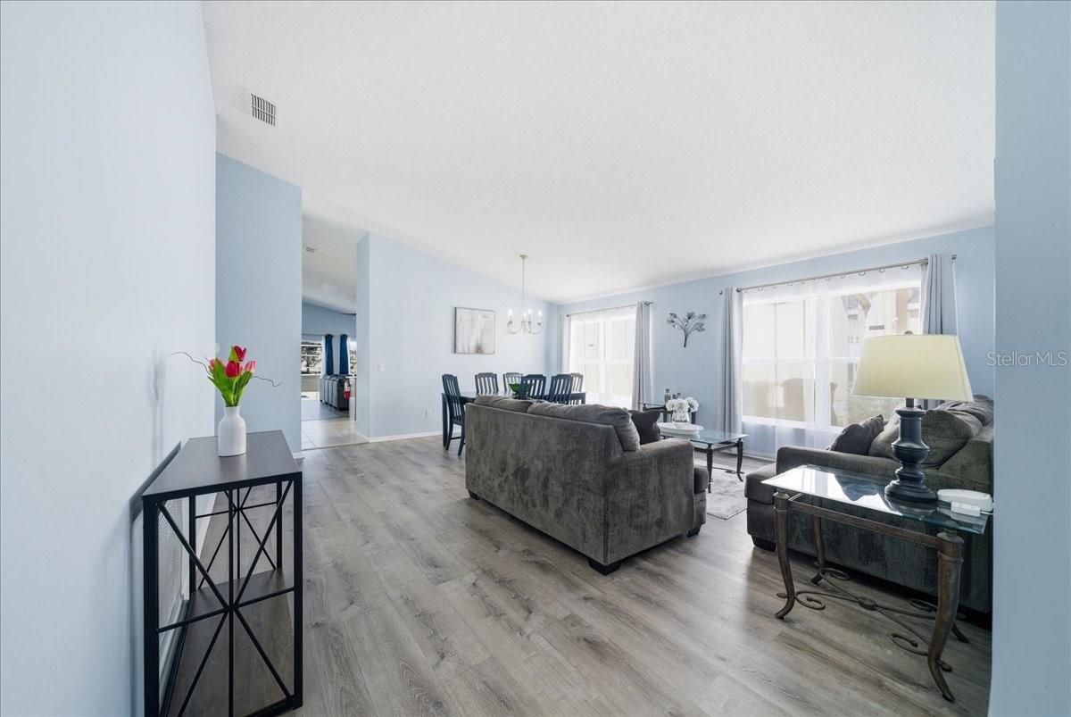 HAMPTON ESTATES - Residential