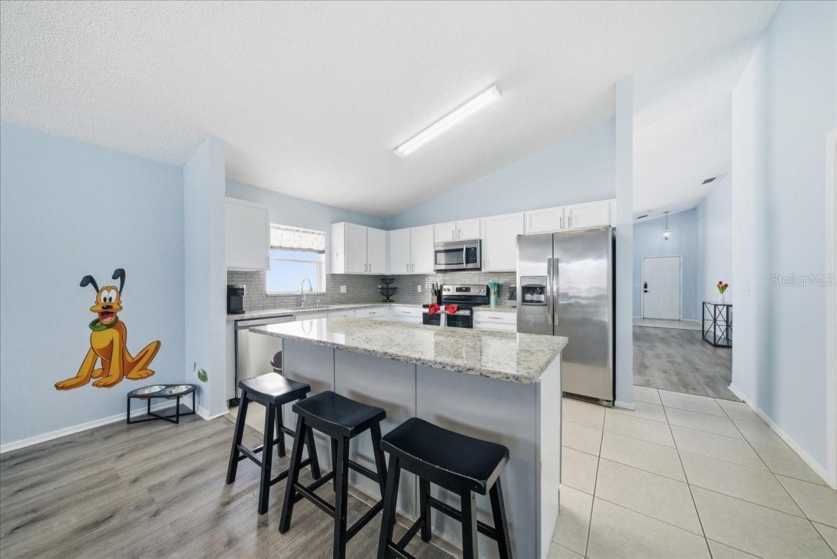 HAMPTON ESTATES - Residential