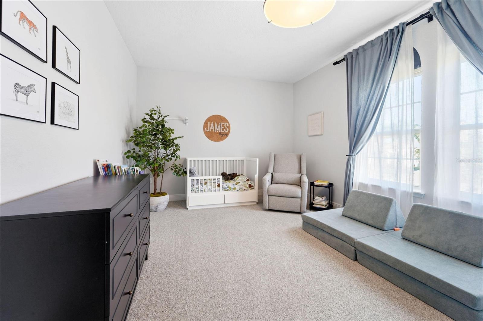 ESTUARY OF MOBBLY BAY - Residential