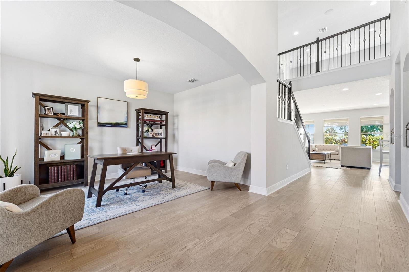 ESTUARY OF MOBBLY BAY - Residential