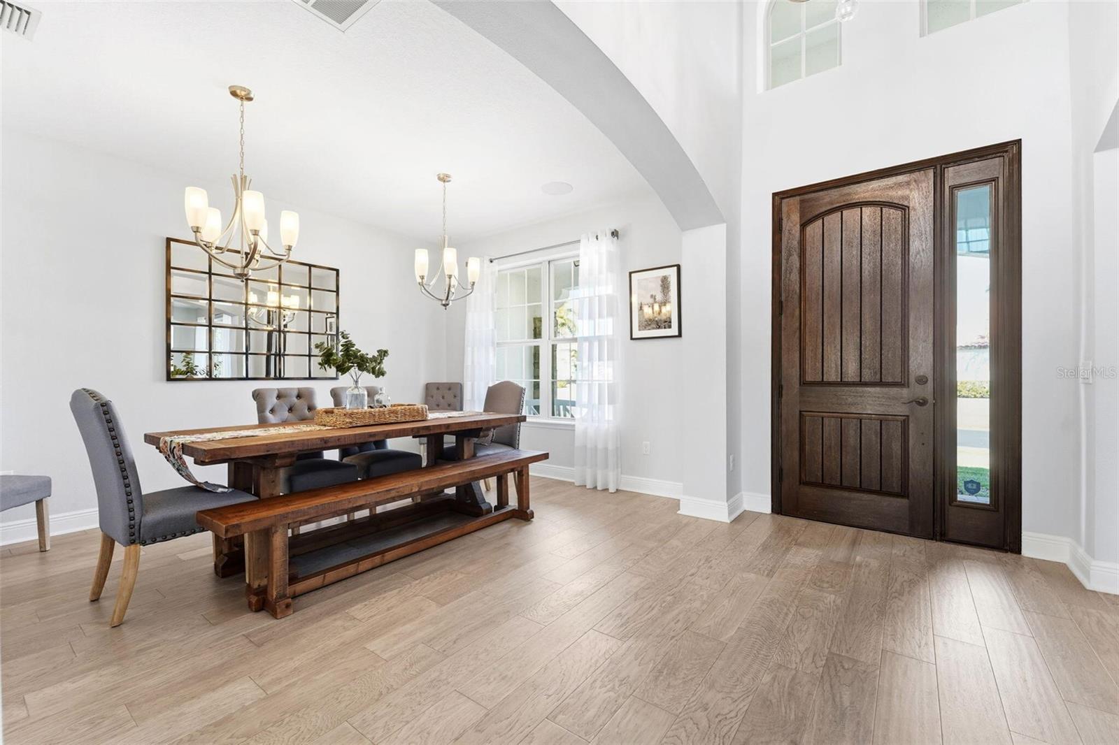 ESTUARY OF MOBBLY BAY - Residential