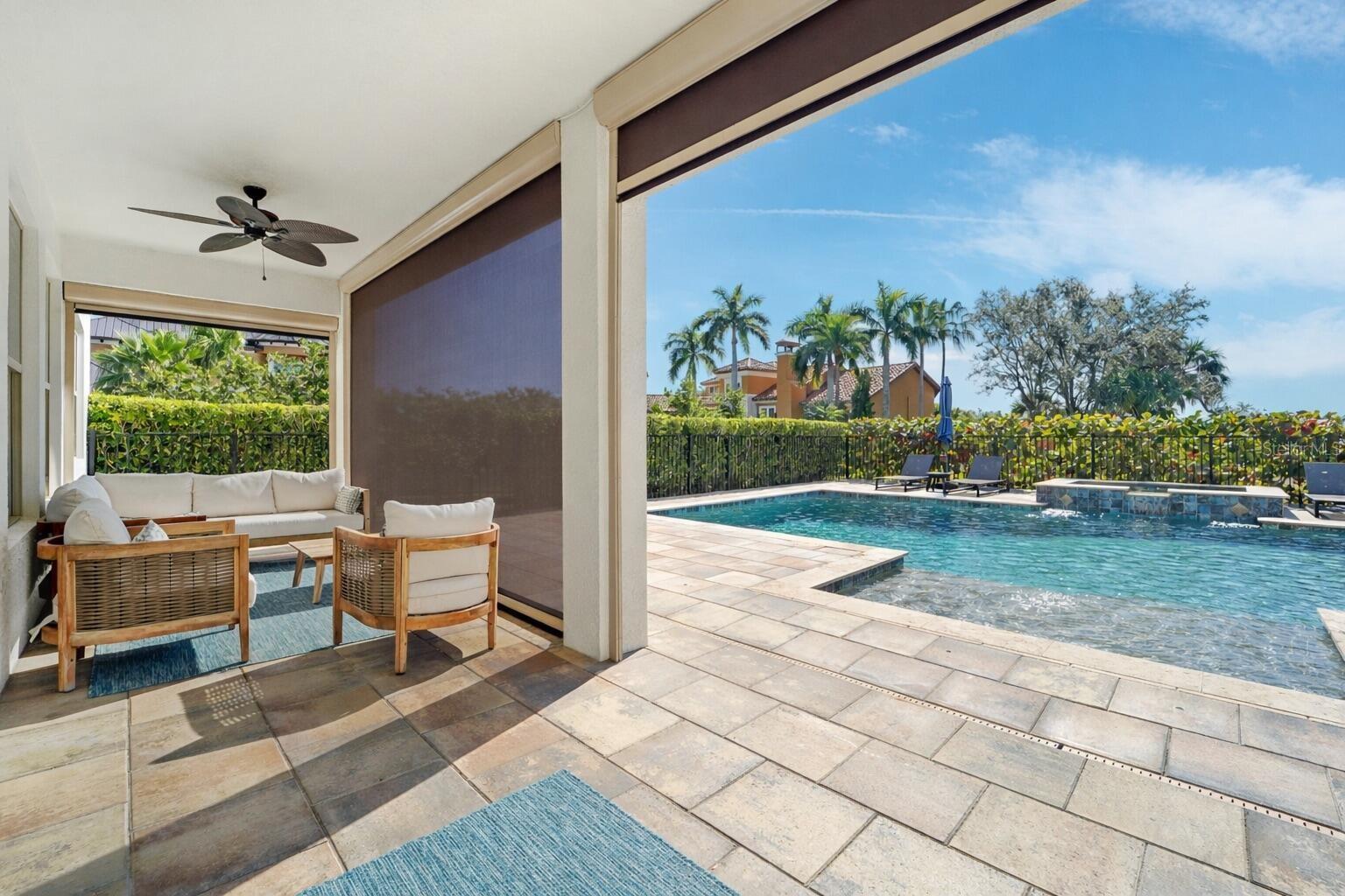 ESTUARY OF MOBBLY BAY - Residential
