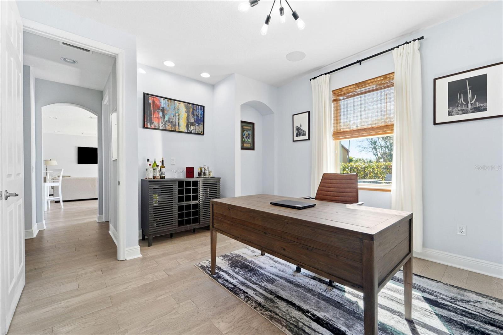 ESTUARY OF MOBBLY BAY - Residential