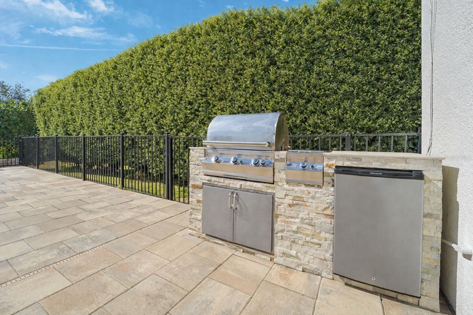 ESTUARY OF MOBBLY BAY - Residential