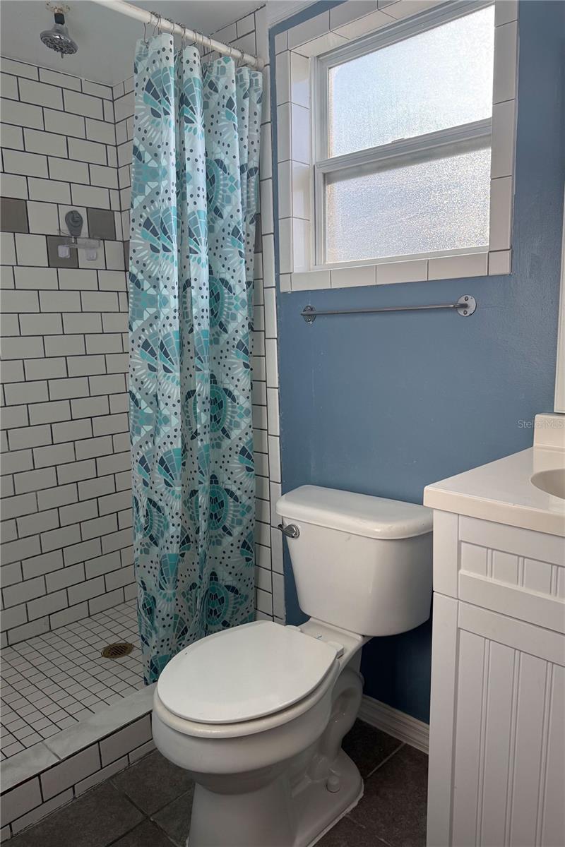 HILLTOP GROVES ESTATES - Residential
