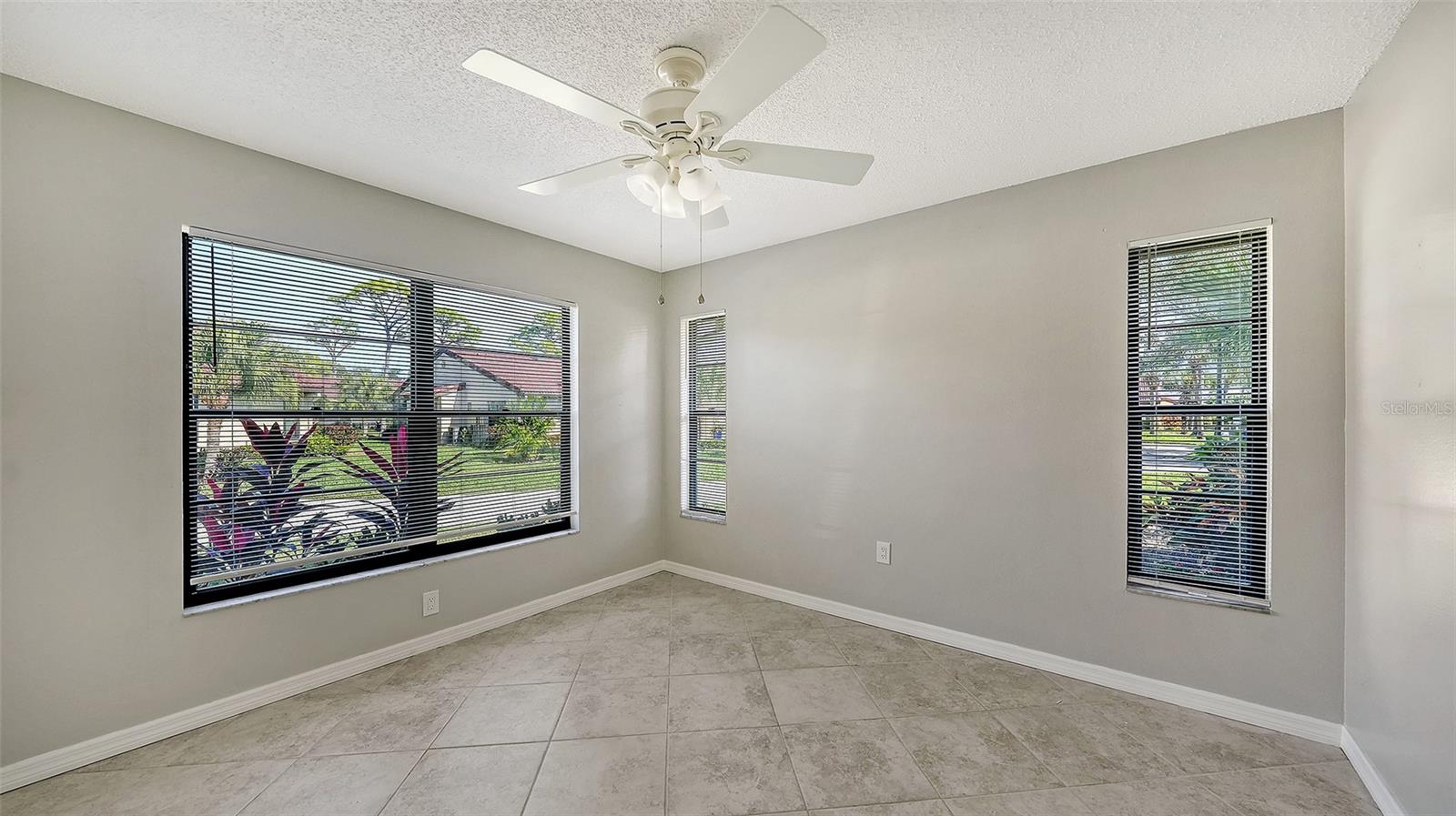 VILLAGE DES PINS III - Residential Lease