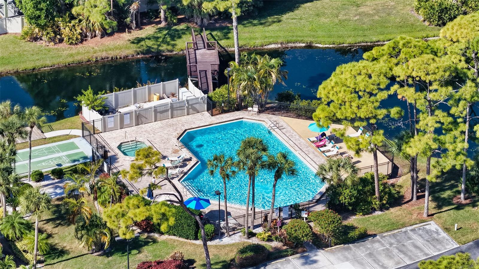 VILLAGE DES PINS III - Residential Lease