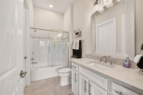 Tiny photo for 5661 SW 94th Avenue, Ocala, FL 34481 (MLS # OM733267)