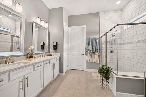 Tiny photo for 5661 SW 94th Avenue, Ocala, FL 34481 (MLS # OM733267)