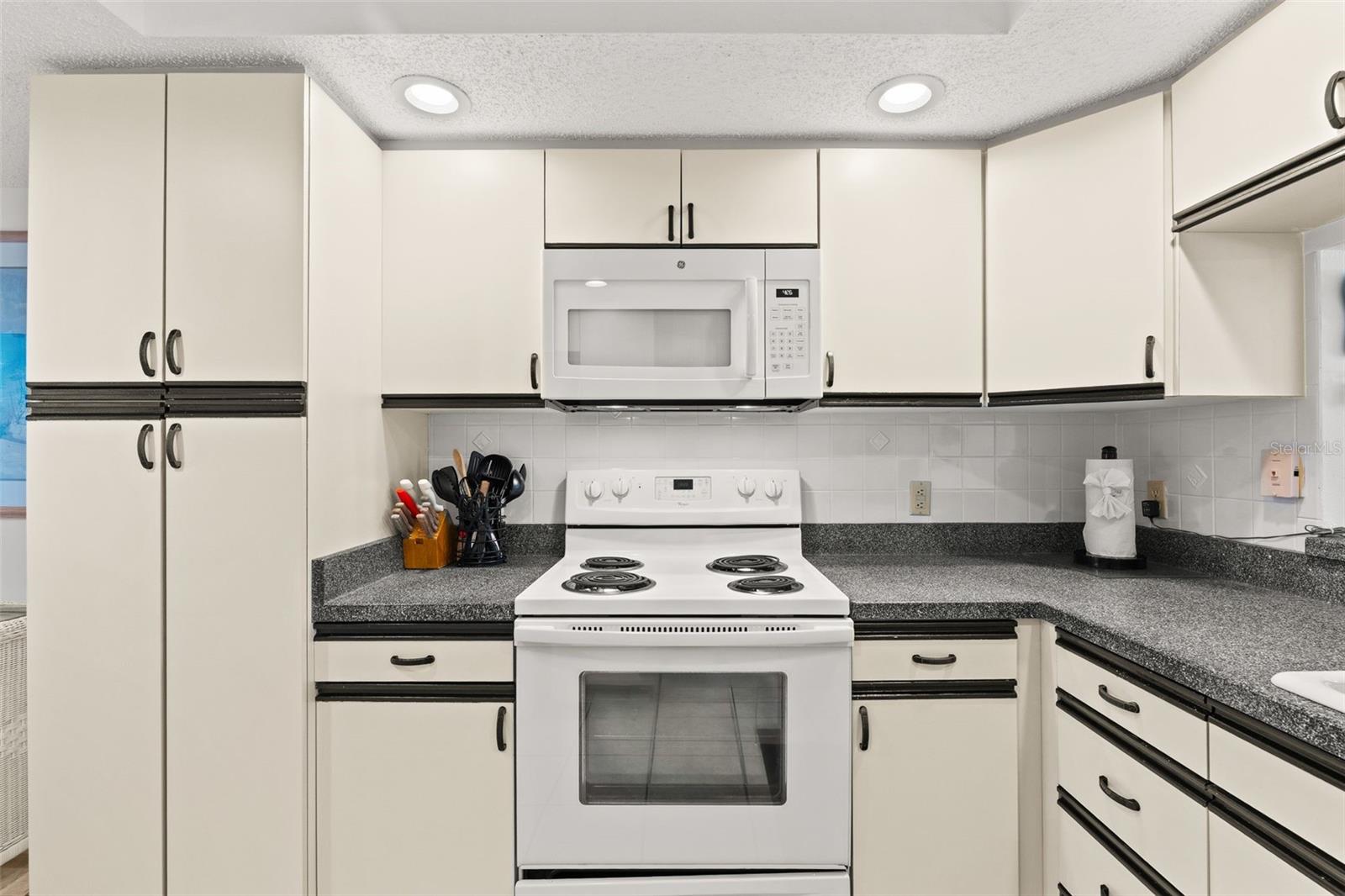 TERRACES 2 OF TARA - Residential