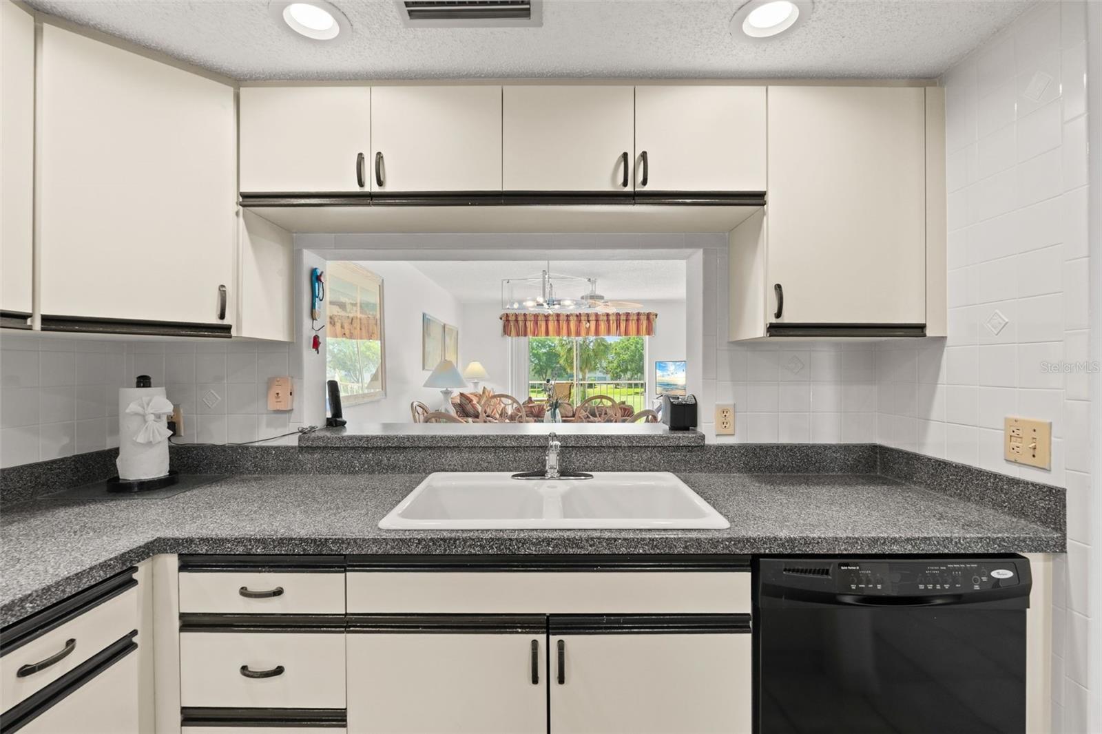 TERRACES 2 OF TARA - Residential