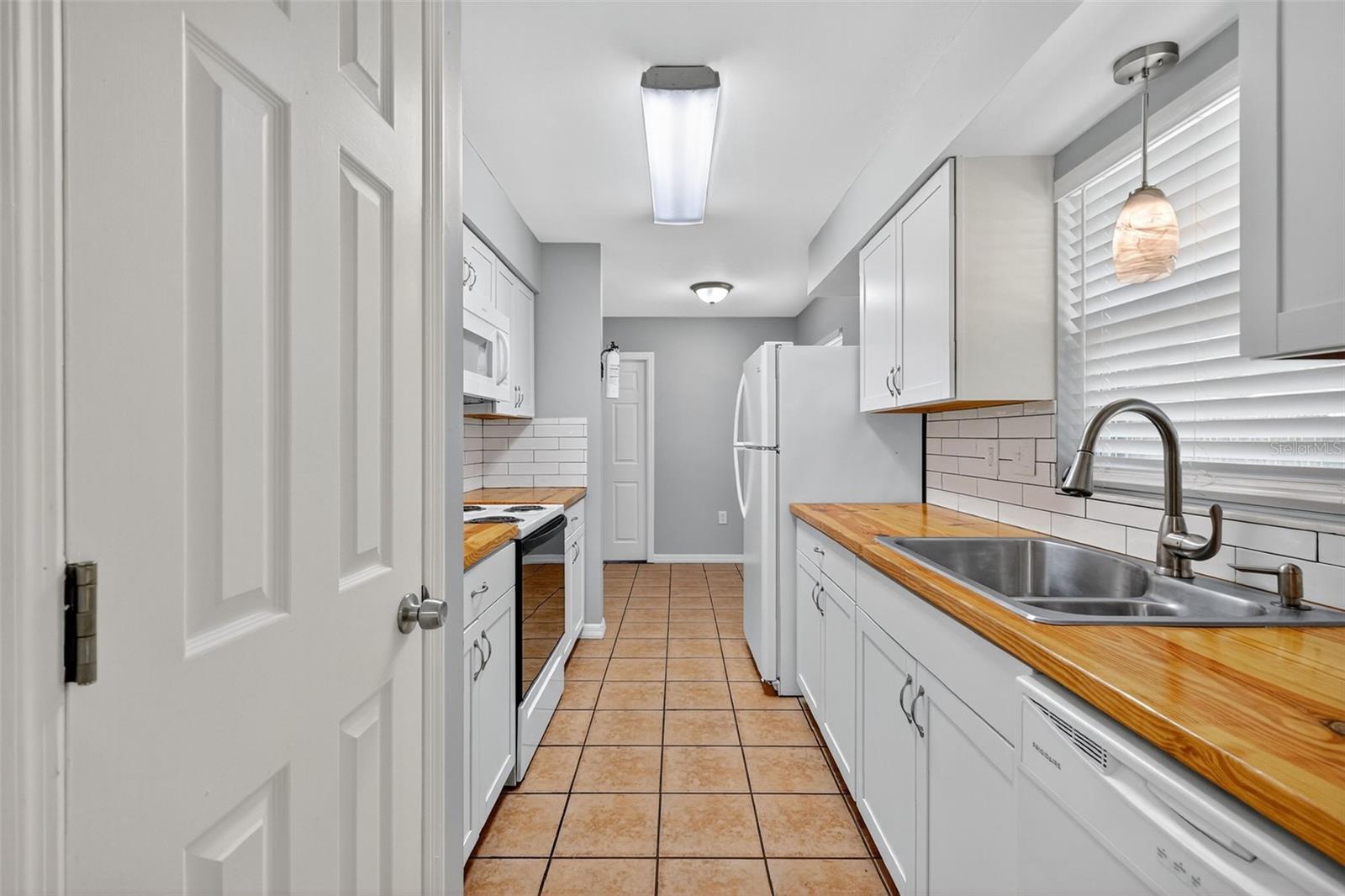 CRICKET LAKE VILLAGE - Residential