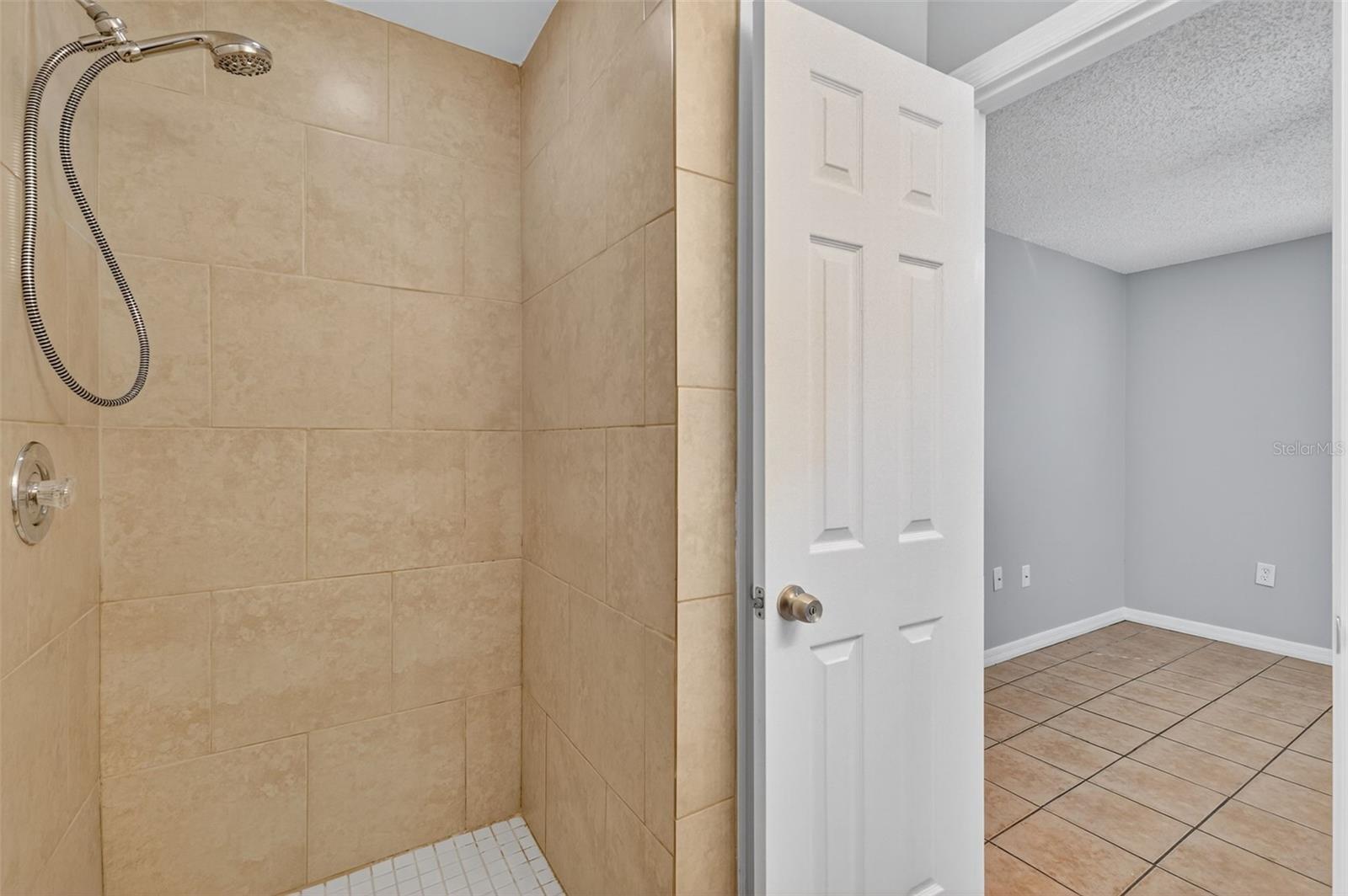 CRICKET LAKE VILLAGE - Residential