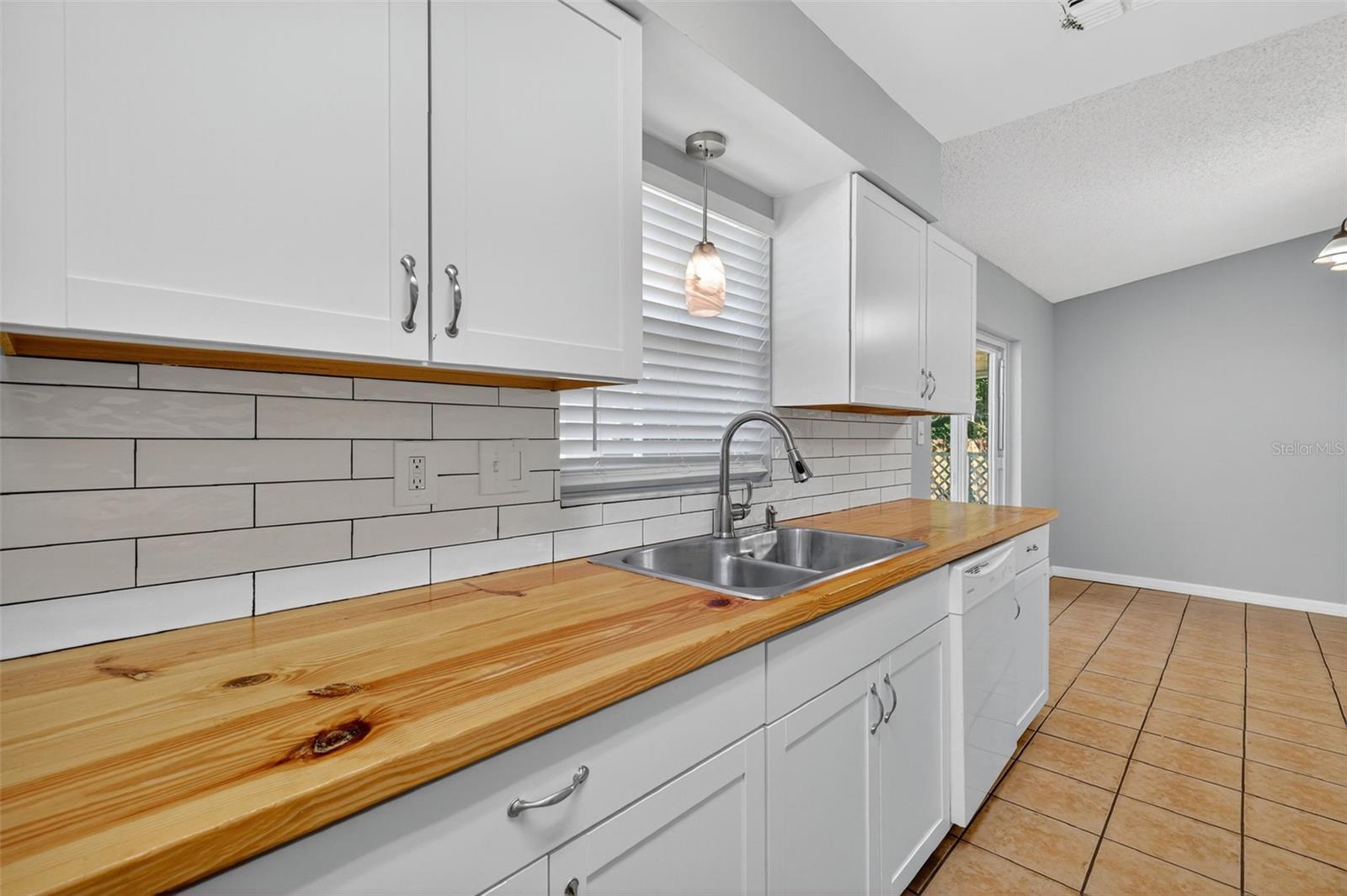 CRICKET LAKE VILLAGE - Residential