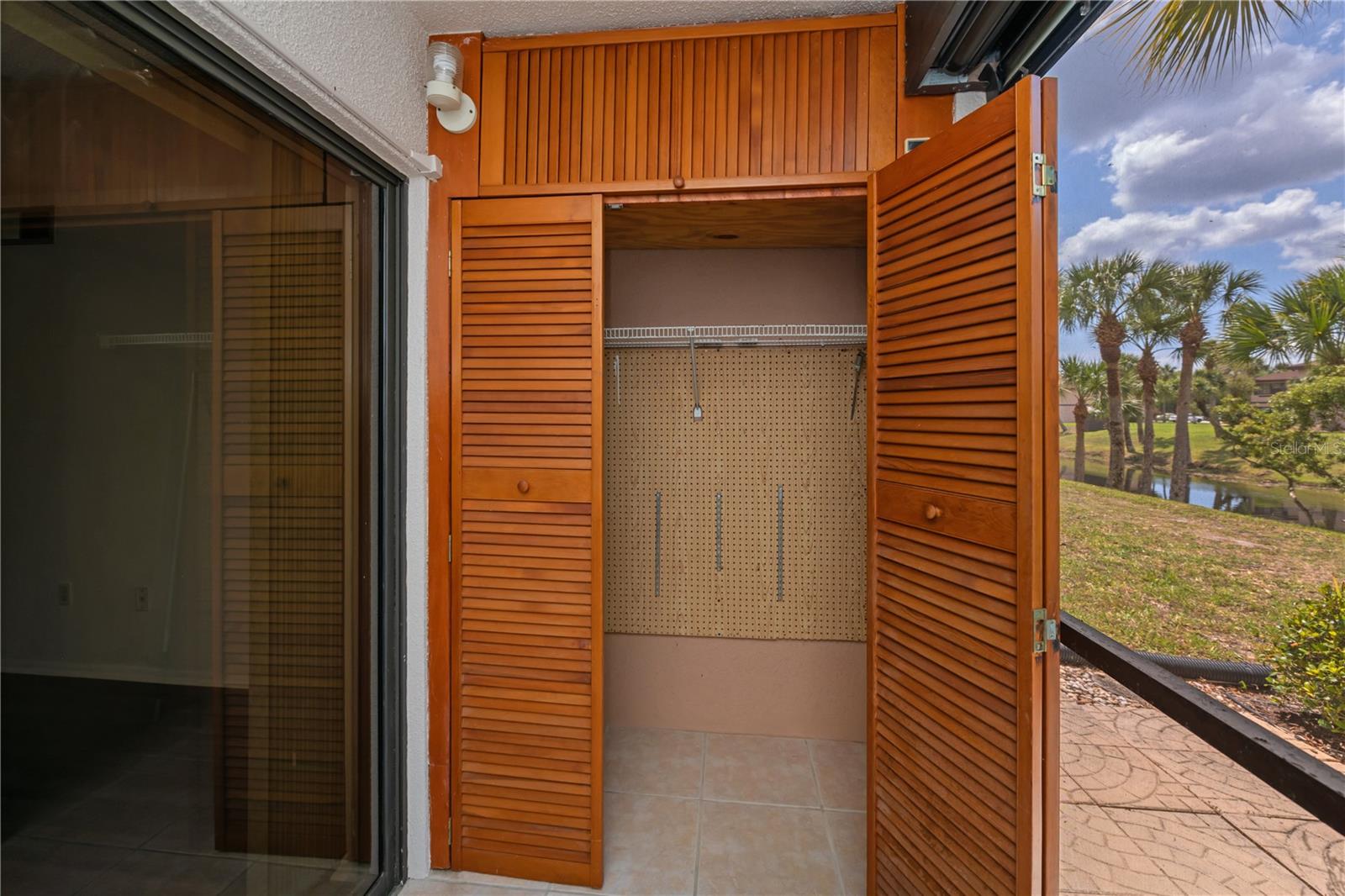 OAK FORREST - Residential