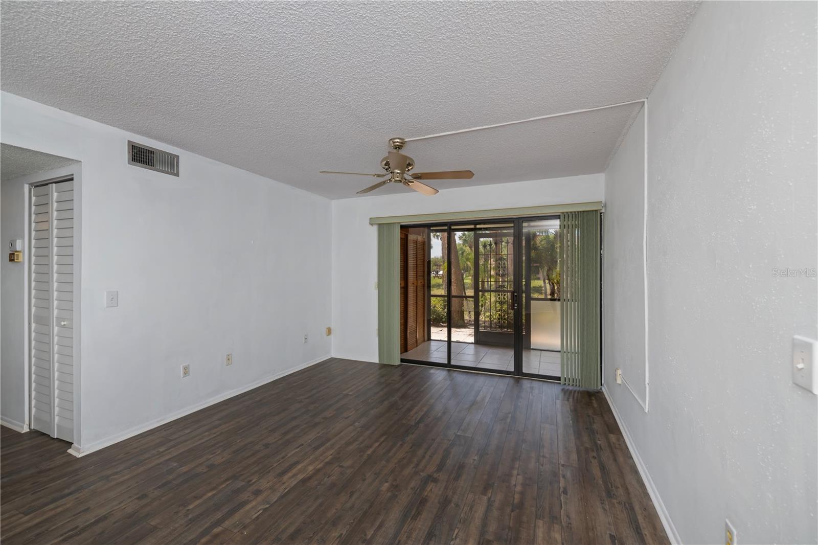 OAK FORREST - Residential