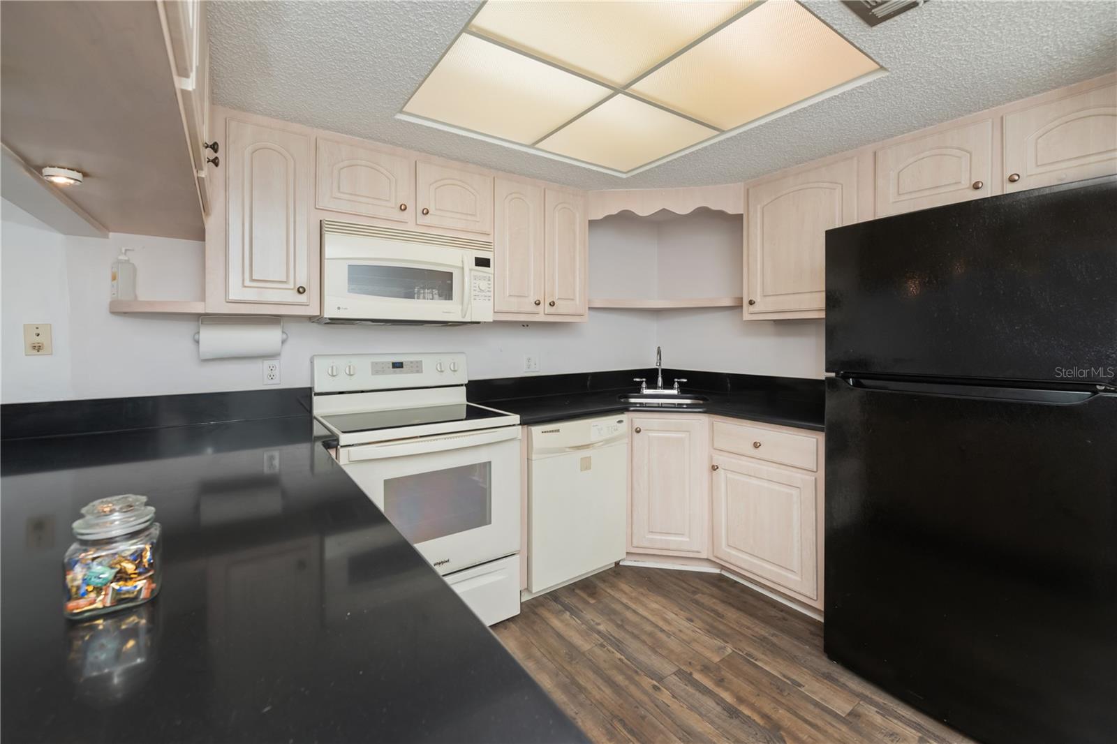 OAK FORREST - Residential