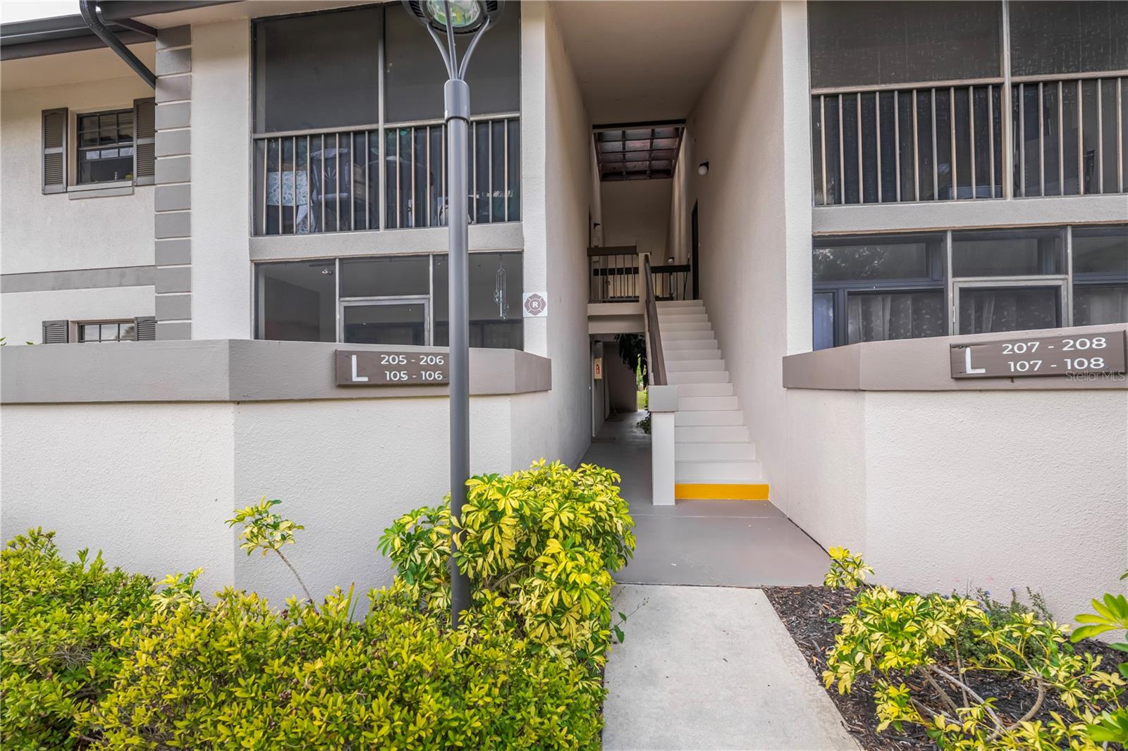 OAK FORREST - Residential