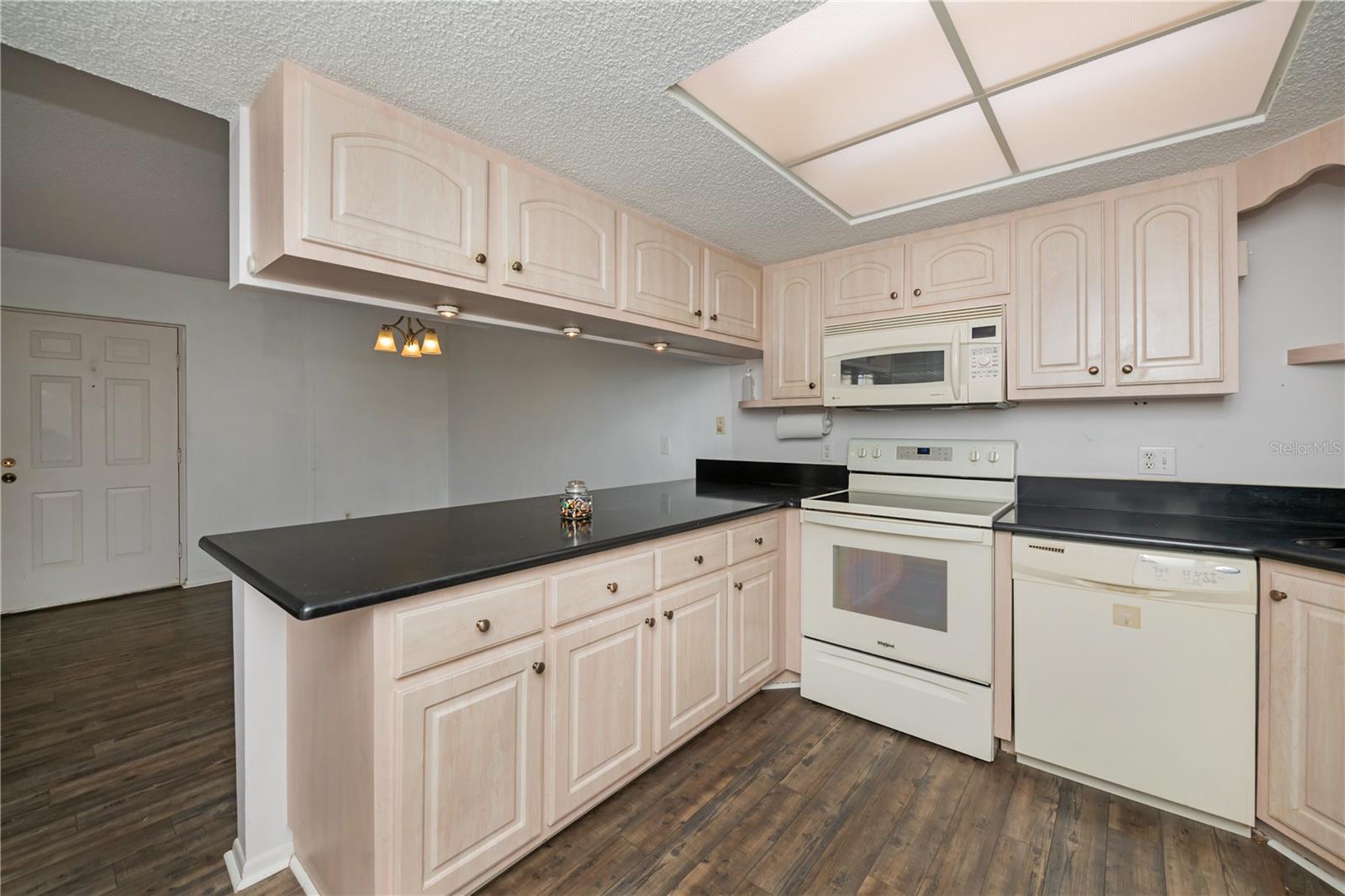 OAK FORREST - Residential