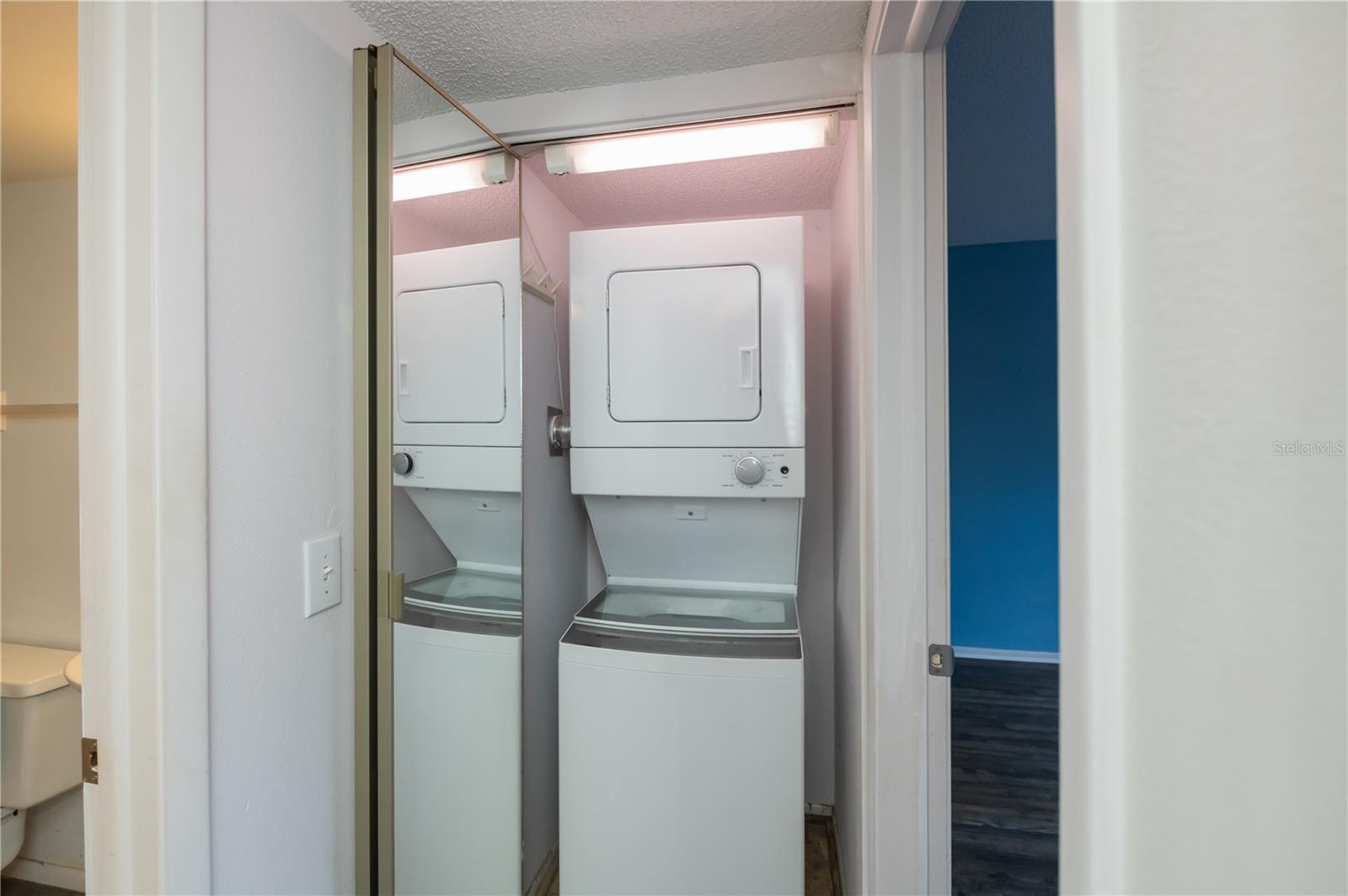 OAK FORREST - Residential