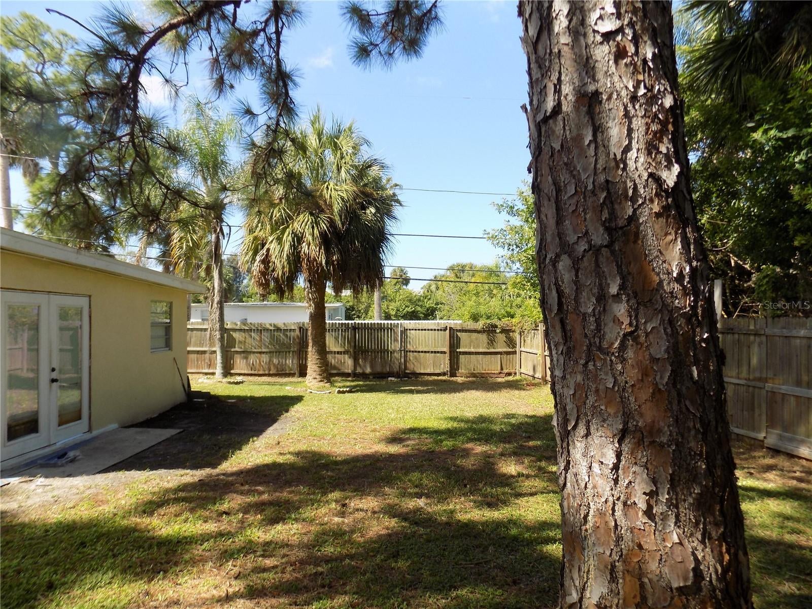 6623 SANDRA DRIVE