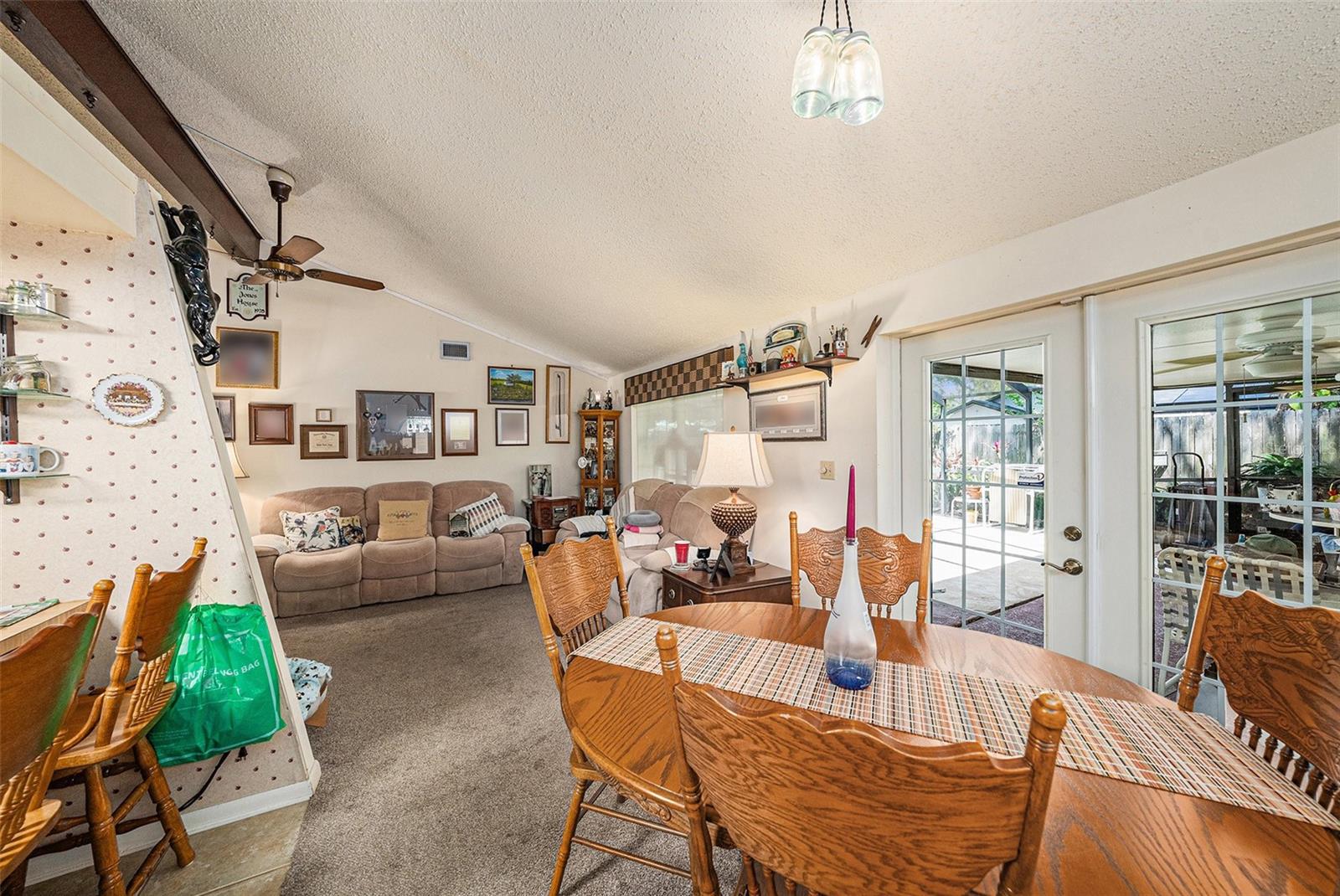 616 HIGHVIEW CIRCLE S