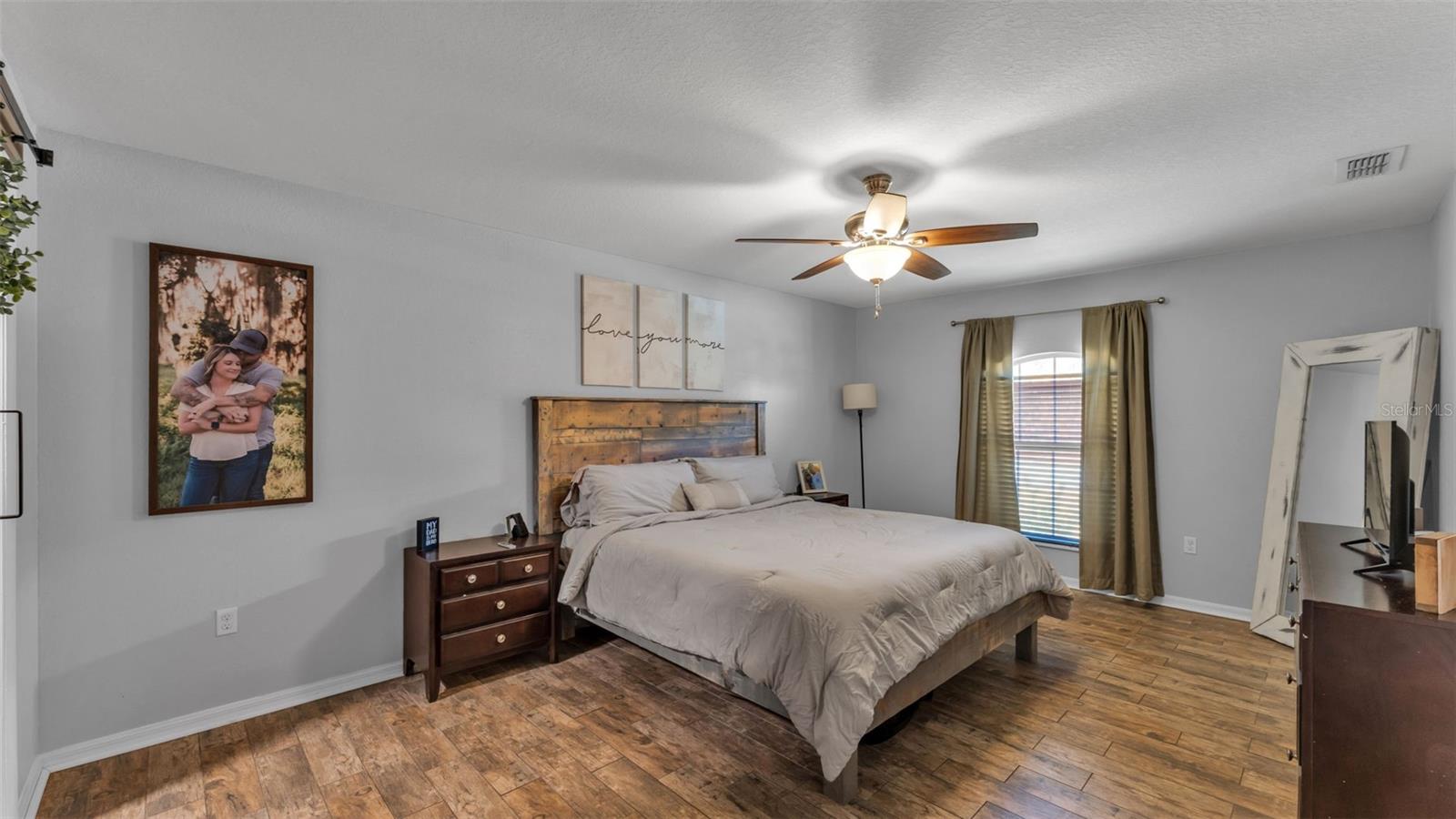 BLACKWATER OAKS - Residential