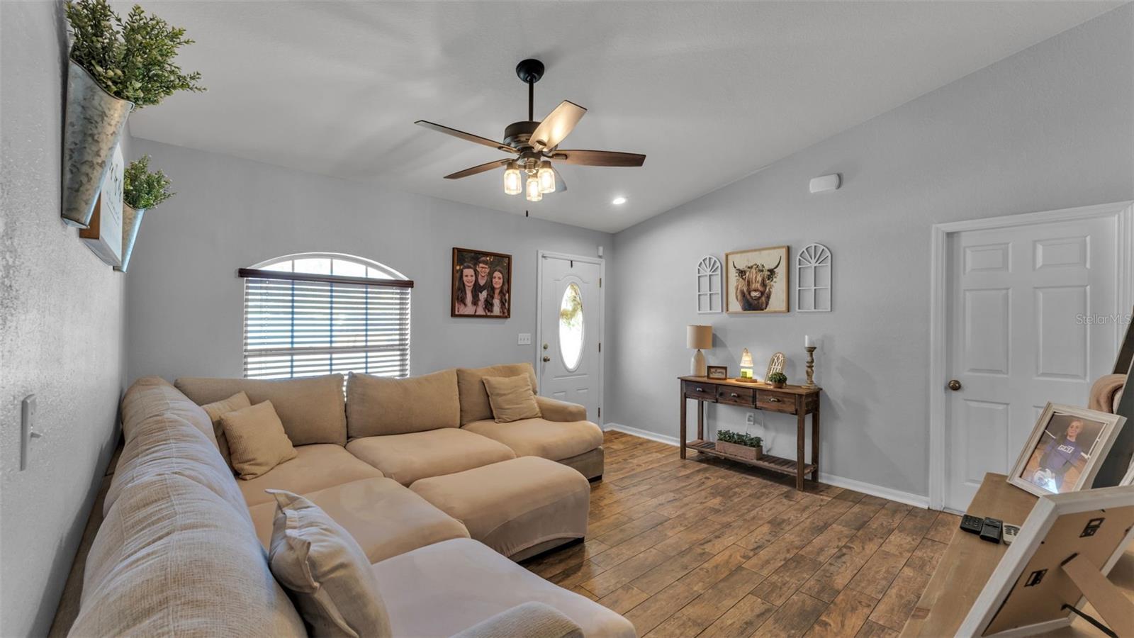 BLACKWATER OAKS - Residential