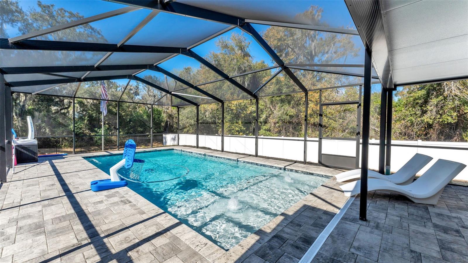 BLACKWATER OAKS - Residential