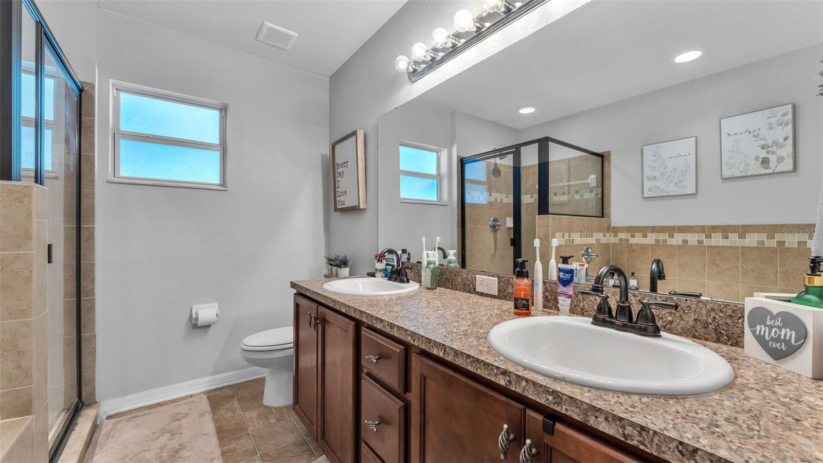 BLACKWATER OAKS - Residential