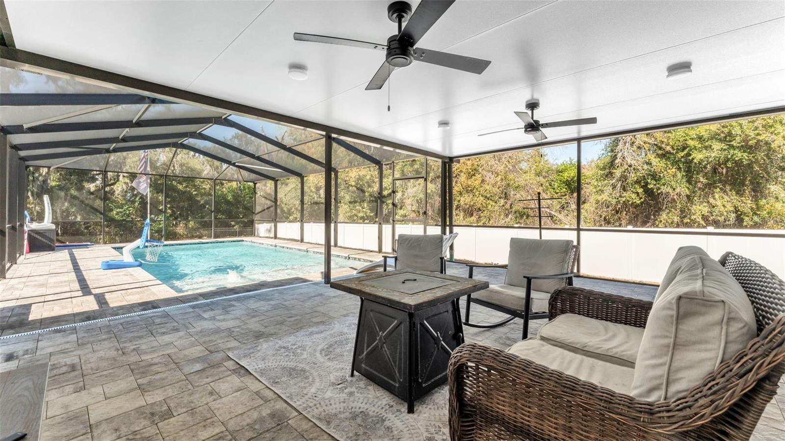 BLACKWATER OAKS - Residential