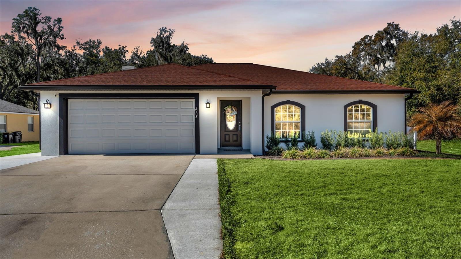 BLACKWATER OAKS - Residential