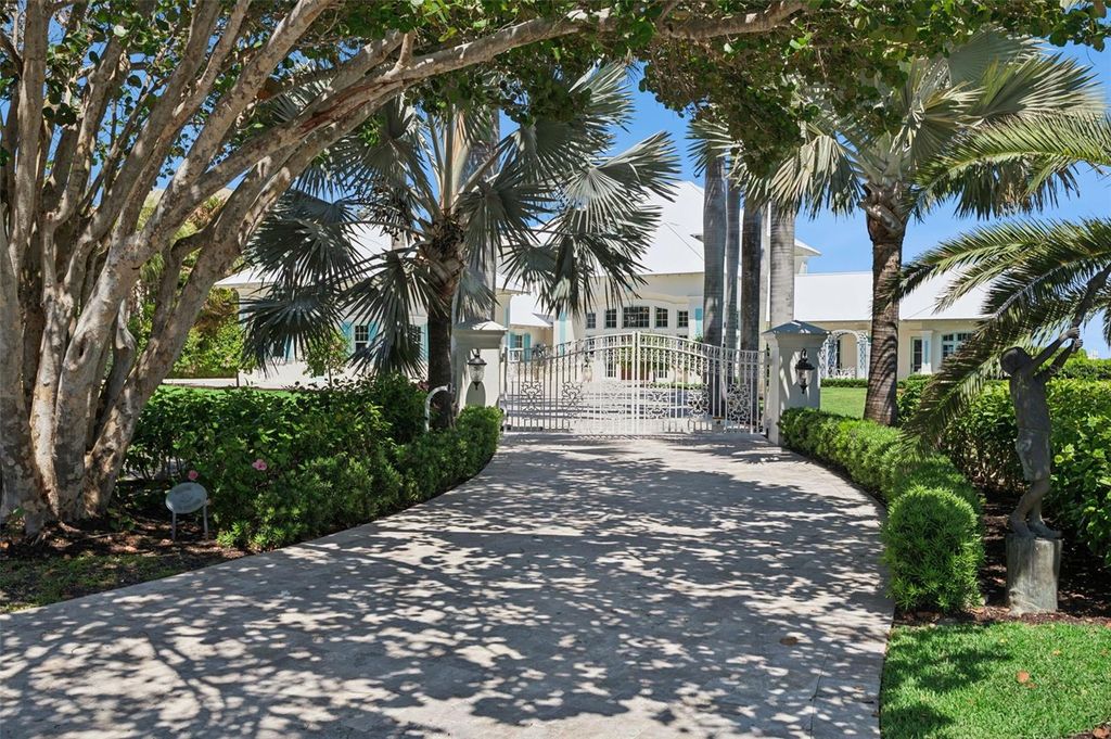 Photo of 716 Reef Road, Vero Beach, FL 32963 (MLS # G5111290)